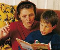 Курение (в том числе пассивное) отягощает течение астмы у детей