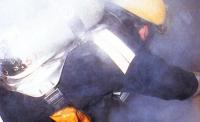 Пожарные прибыли быстро, но дом уже горел