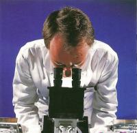 Световой микроскоп используется для исследования образцов в мазках